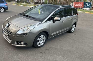 Микровэн Peugeot 5008 2012 в Самборе