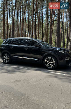 Позашляховик / Кросовер Peugeot 5008 2017 в Полтаві