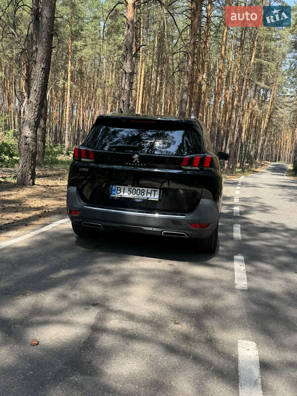 Внедорожник / Кроссовер Peugeot 5008 2017 в Полтаве