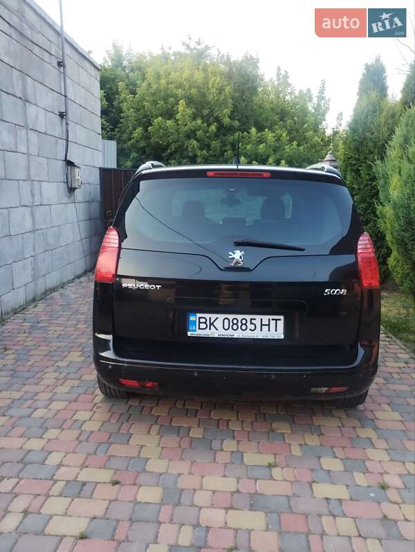 Микровэн Peugeot 5008 2013 в Киеве