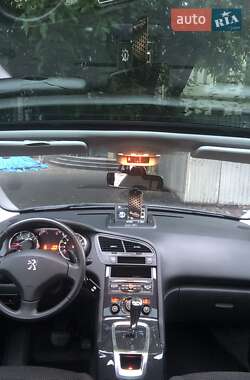 Мікровен Peugeot 5008 2014 в 