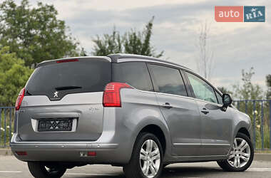 Микровэн Peugeot 5008 2016 в 