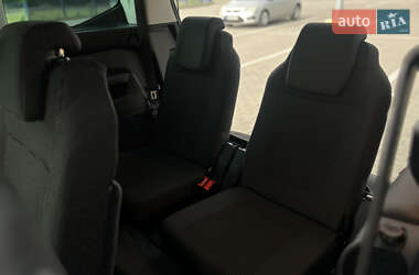 Микровэн Peugeot 5008 2016 в 