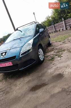 Peugeot 5008 2010 Peugeot 5008 2010
