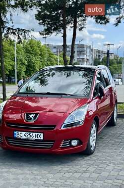 Микровэн Peugeot 5008 2010 в Львове