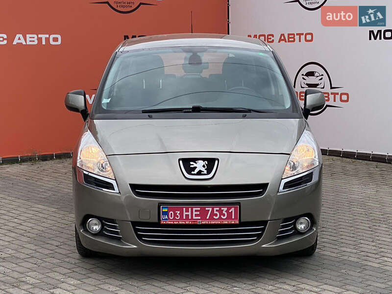 Микровэн Peugeot 5008 2011 в Ровно