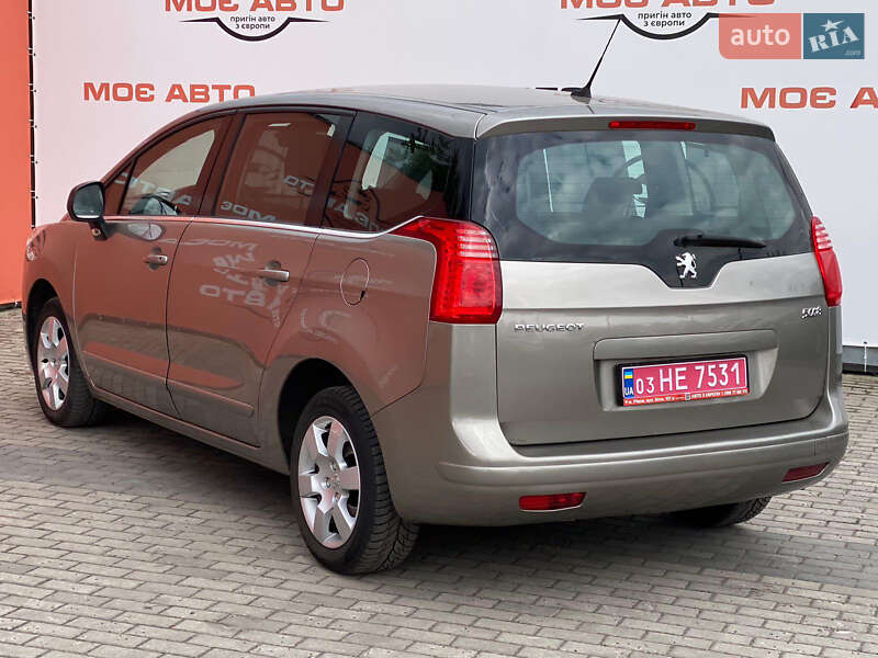 Микровэн Peugeot 5008 2011 в Ровно