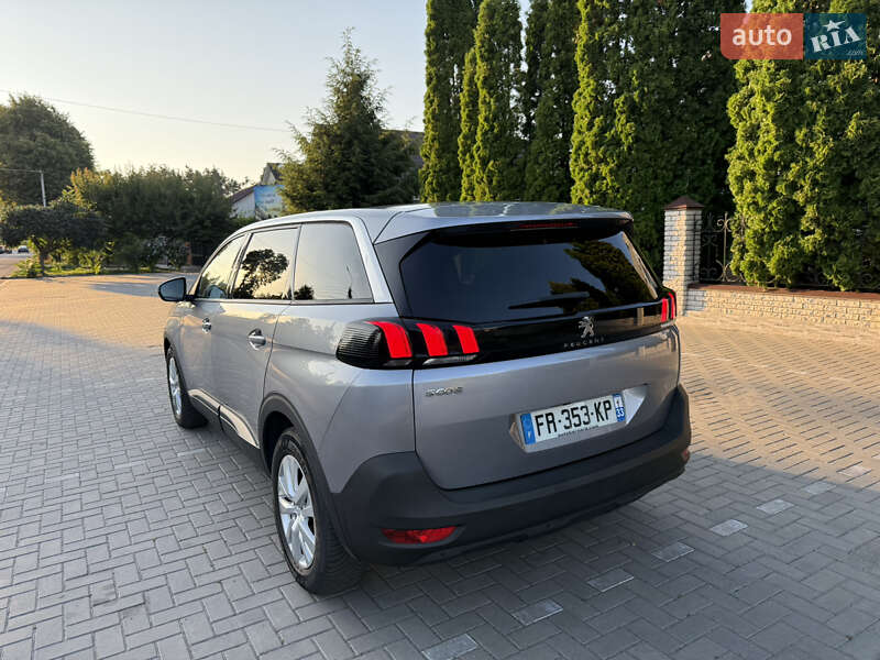 Внедорожник / Кроссовер Peugeot 5008 2020 в Черкассах