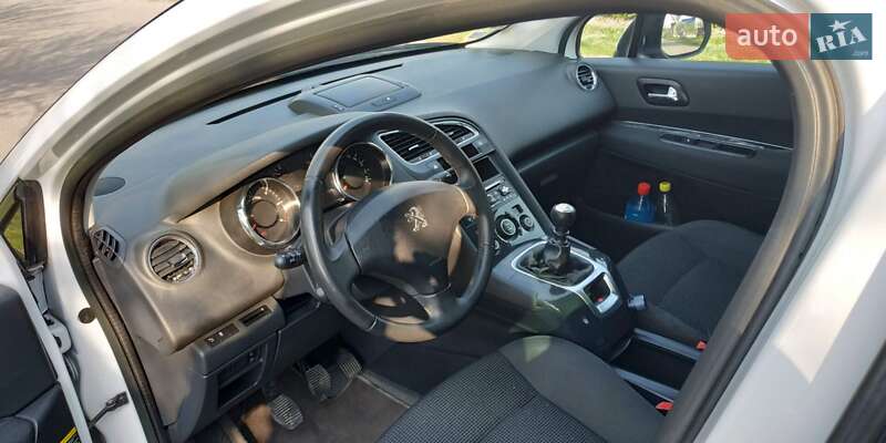 Мікровен Peugeot 5008 2014 в Полтаві