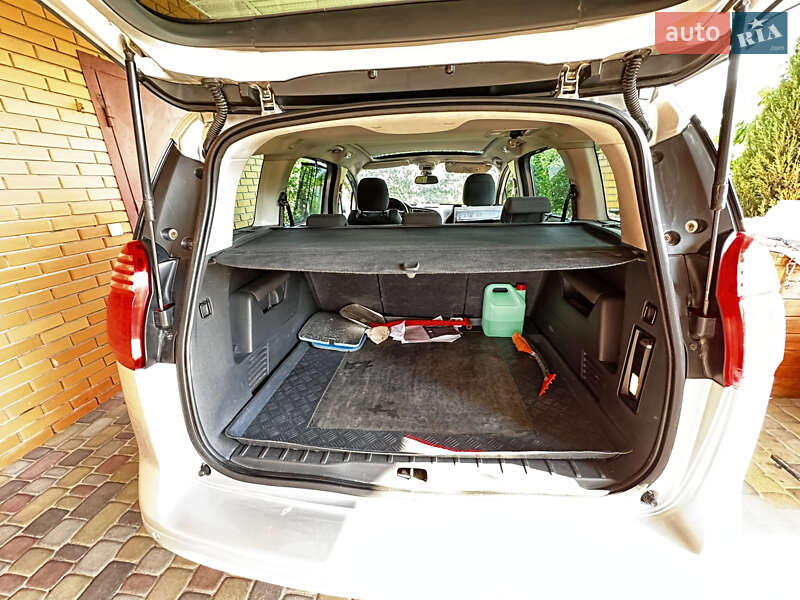 Мікровен Peugeot 5008 2013 в Житомирі