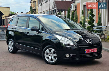 Мікровен Peugeot 5008 2012 в Стрию