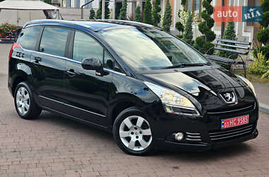 Микровэн Peugeot 5008 2012 в 