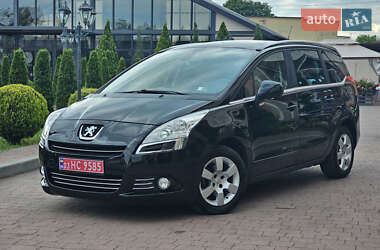 Микровэн Peugeot 5008 2012 в 