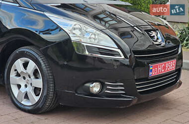 Микровэн Peugeot 5008 2012 в 