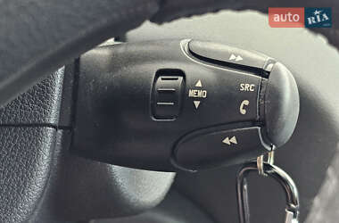 Микровэн Peugeot 5008 2012 в 