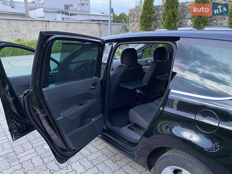 Микровэн Peugeot 5008 2013 в Стрые
