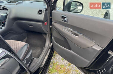 Микровэн Peugeot 5008 2010 в 