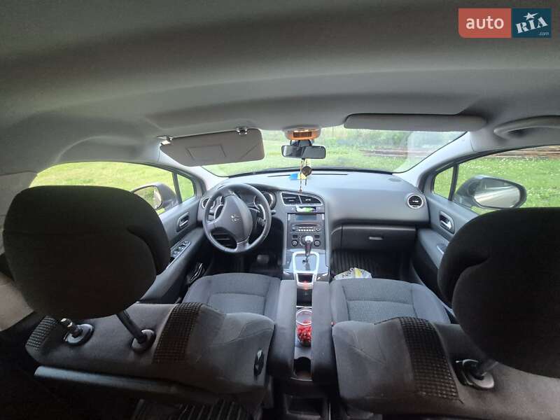 Мікровен Peugeot 5008 2013 в Тернополі