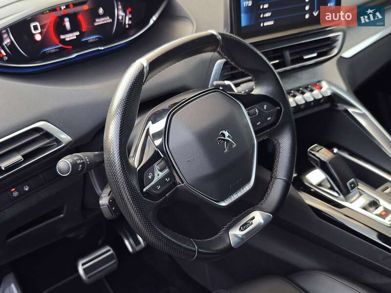 Позашляховик / Кросовер Peugeot 5008 2021 в Дубні