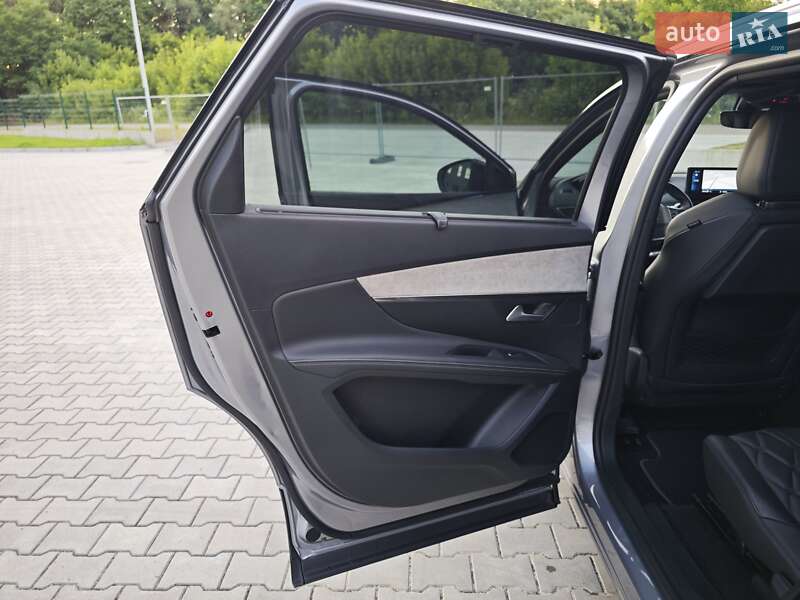 Позашляховик / Кросовер Peugeot 5008 2021 в Дубні