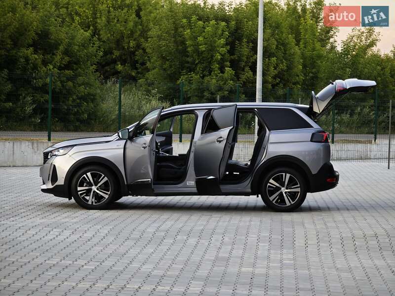 Позашляховик / Кросовер Peugeot 5008 2021 в Дубні