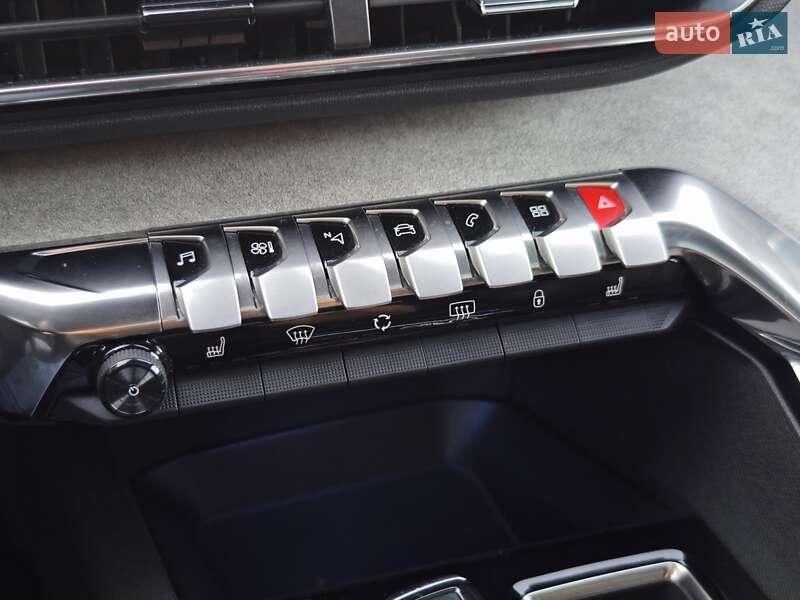 Позашляховик / Кросовер Peugeot 5008 2021 в Дубні