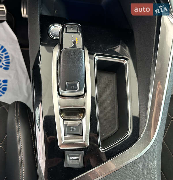 Внедорожник / Кроссовер Peugeot 5008 2019 в Львове