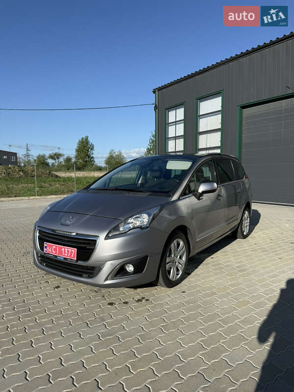 Микровэн Peugeot 5008 2014 в Калуше