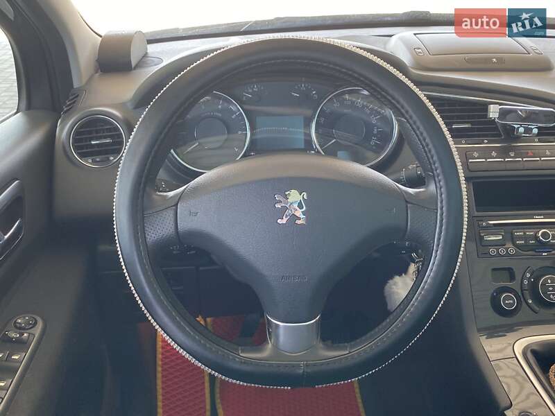 Микровэн Peugeot 5008 2011 в Николаеве