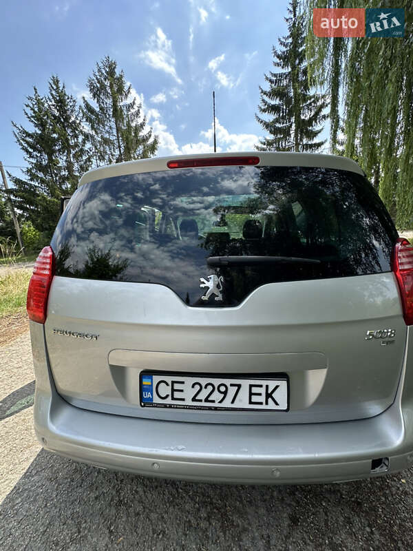 Мікровен Peugeot 5008 2012 в Заліщиках