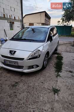 Мікровен Peugeot 5008 2011 в Броварах