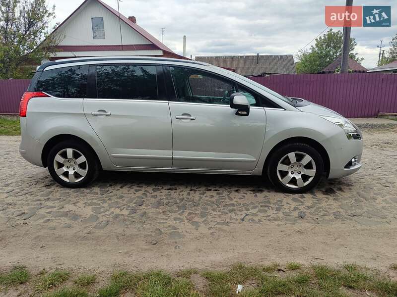 Мікровен Peugeot 5008 2010 в Ковелі