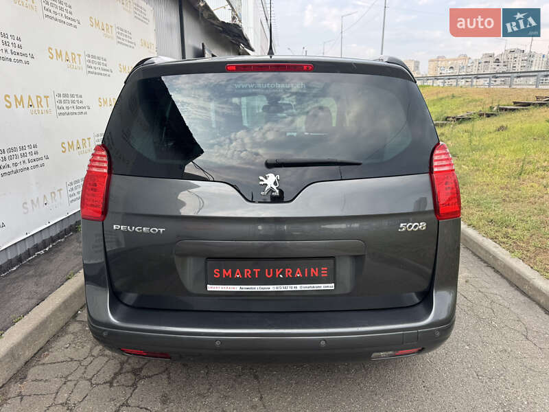 Микровэн Peugeot 5008 2013 в Киеве