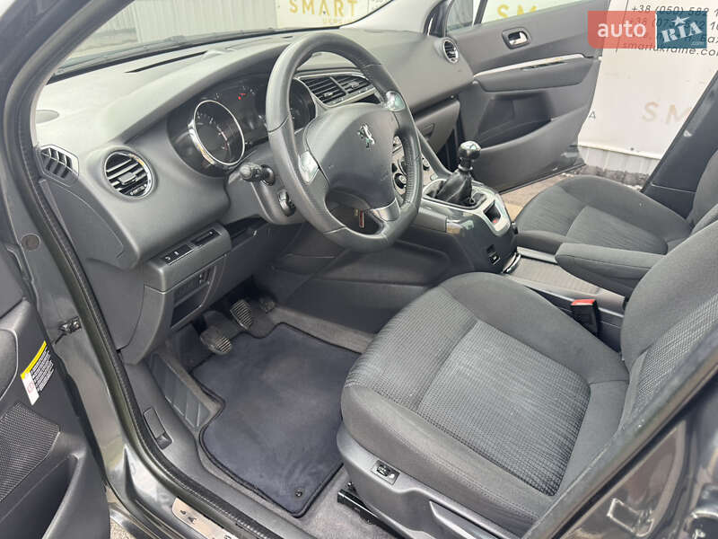 Микровэн Peugeot 5008 2013 в Киеве
