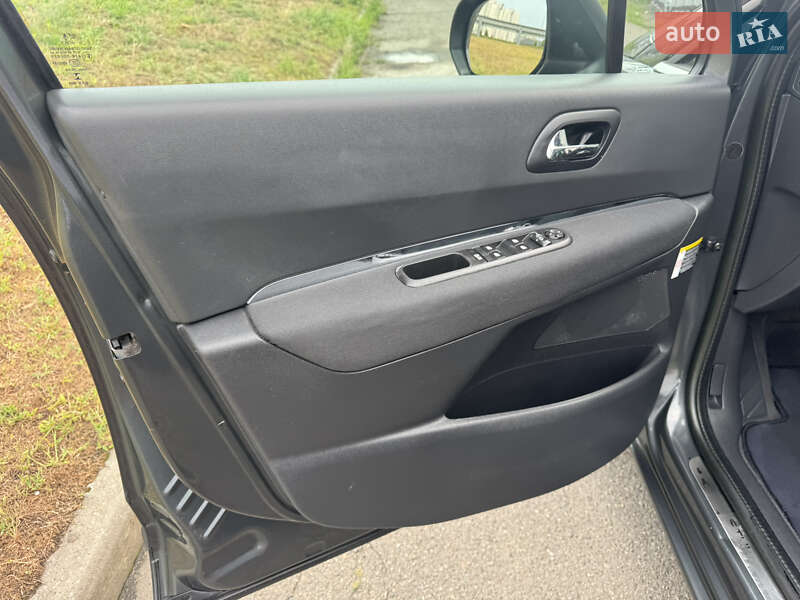 Микровэн Peugeot 5008 2013 в Киеве