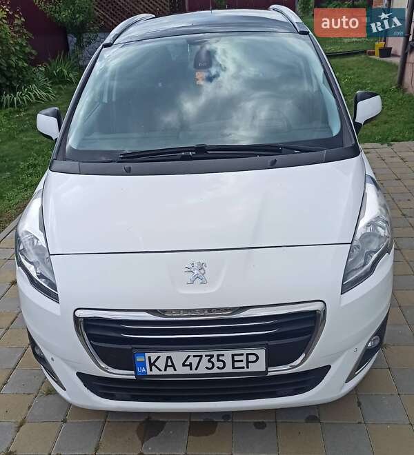 Peugeot 5008 2015