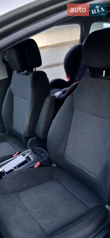 Микровэн Peugeot 5008 2010 в Виннице
