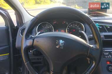 Микровэн Peugeot 5008 2012 в 