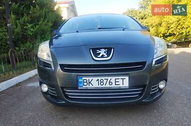 Микровэн Peugeot 5008 2012 в 