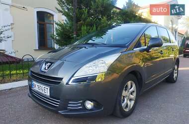 Peugeot 5008 2012