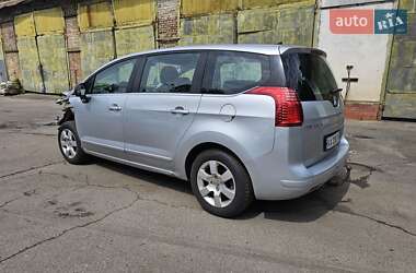 Мікровен Peugeot 5008 2010 в Києві