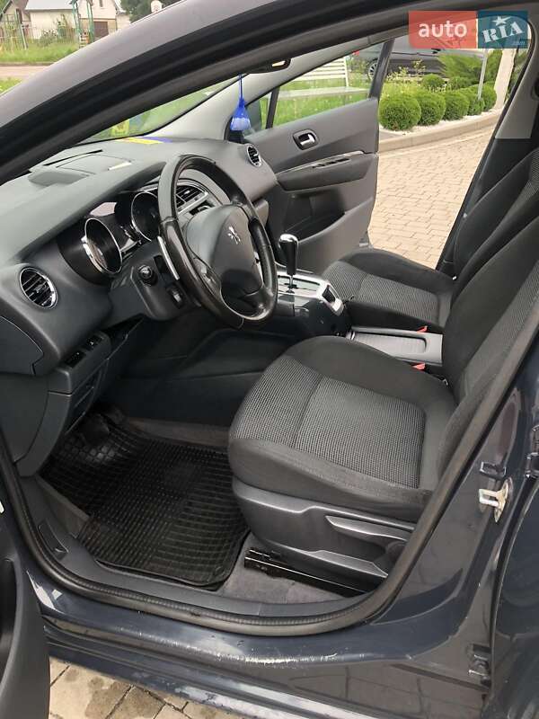 Мікровен Peugeot 5008 2010 в Дрогобичі
