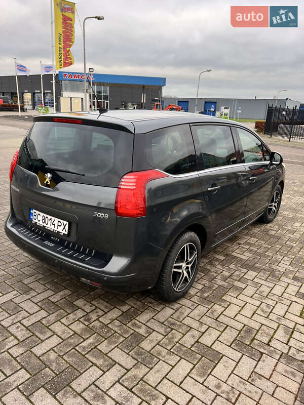 Мікровен Peugeot 5008 2010 в Ходореві