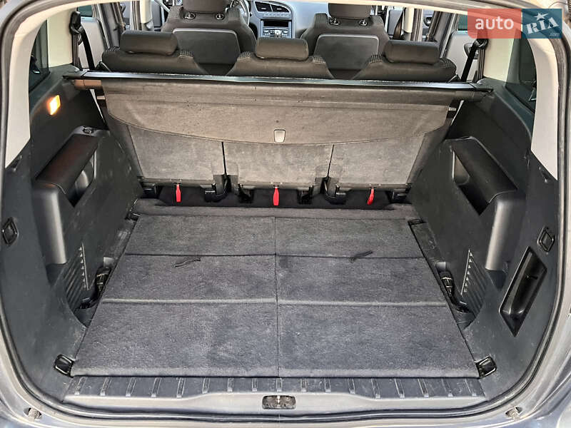 Мікровен Peugeot 5008 2011 в Луцьку