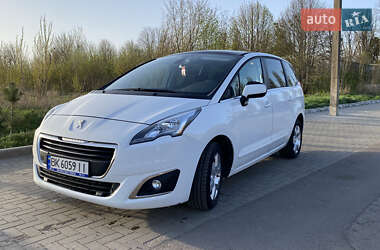 Микровэн Peugeot 5008 2015 в Ровно
