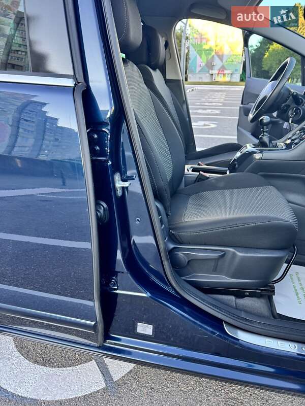 Микровэн Peugeot 5008 2010 в Харькове фото 40 Микровэн Peugeot 5008 2010 в Харькове