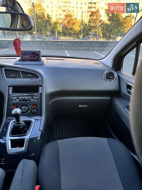 Микровэн Peugeot 5008 2010 в Харькове фото 103 Микровэн Peugeot 5008 2010 в Харькове