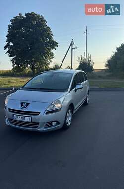 Мікровен Peugeot 5008 2010 в Дубні