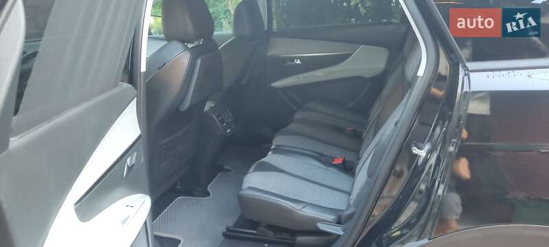 Внедорожник / Кроссовер Peugeot 5008 2017 в Ровно фото 19 Внедорожник / Кроссовер Peugeot 5008 2017 в Ровно