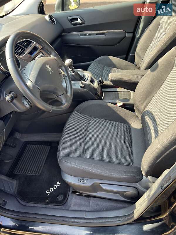 Мікровен Peugeot 5008 2011 в Луцьку